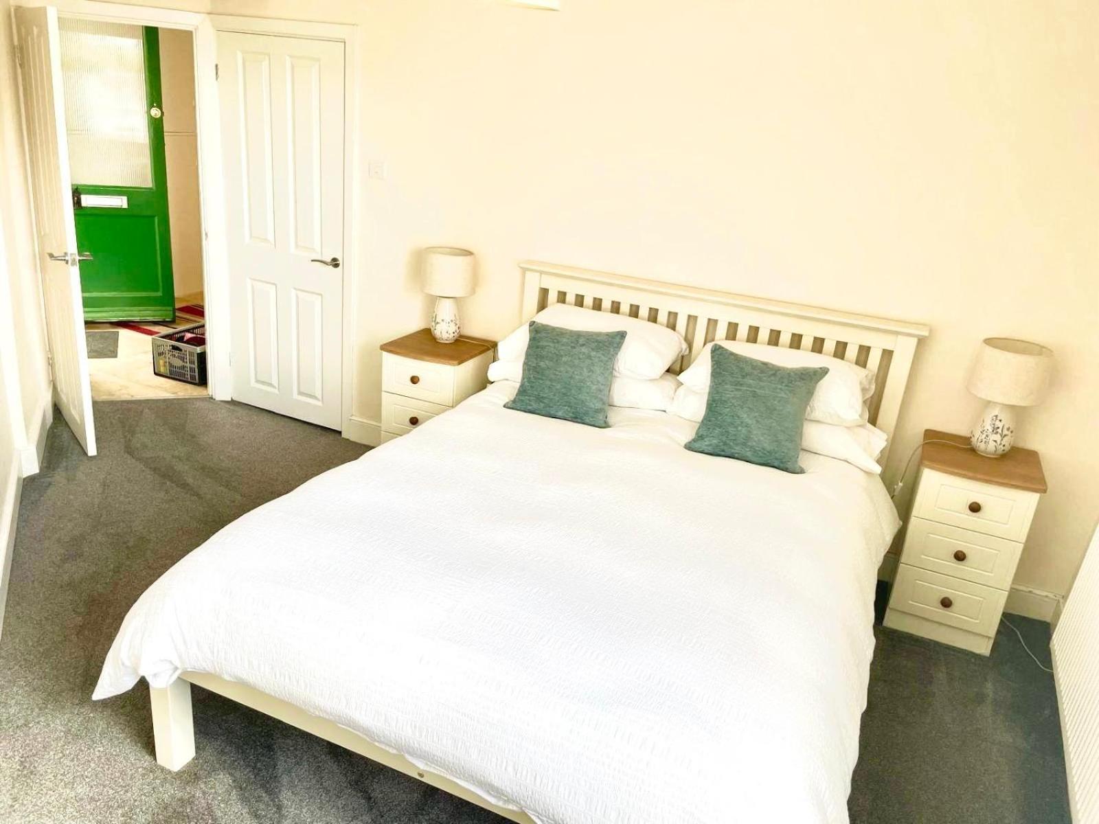 Town Centre Apartment Perfect Location With On-Street Parking Stratford-upon-Avon Room photo